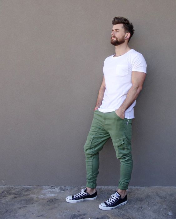 green jeans, a white t shirt and black Converse for sporty casual ...