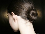 10-trendy-ballerinas-inspired-messy-bun-hairstyles-2