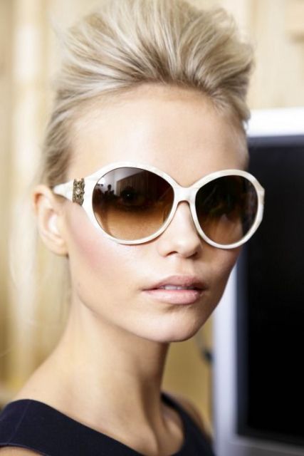15 Awesome Ombre Effect Sunglasses For This Summer