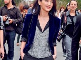 15 Awesome Velvet Jacket Outfits For Stylish Ladies13