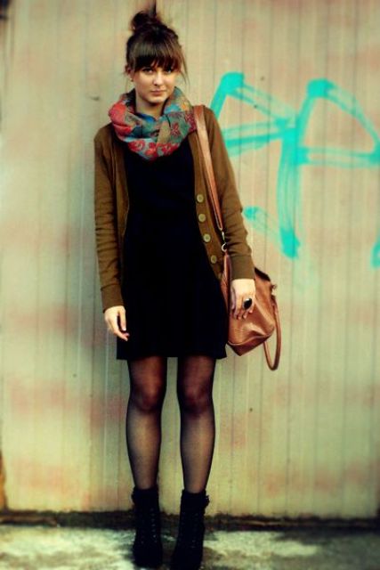 Picture Of Cool Dress And Boots Combinations For Fall 3