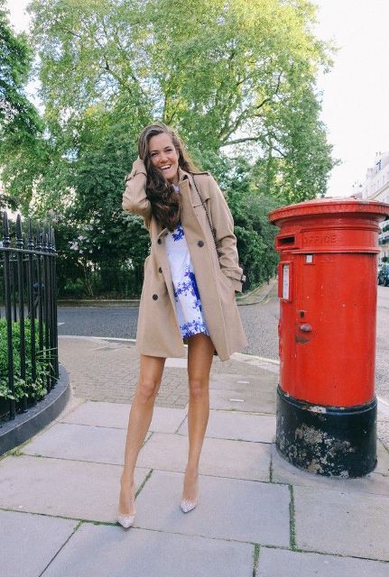 Perfect Fall Outfits With A Nude Trench Coat