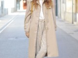 15 Perfect Fall Outfits With Nude Trench Coat13