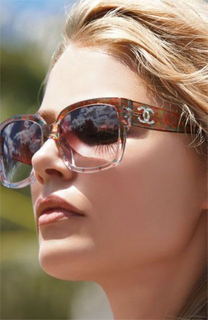 Picture Of Stylish Square Sunglasses For This Season 10