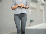 16 Absolutely Cool Outfits With Skinny Grey Jeans This Fall5