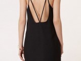 16 Spaghetti Strap Backless Dresses For This Summer2