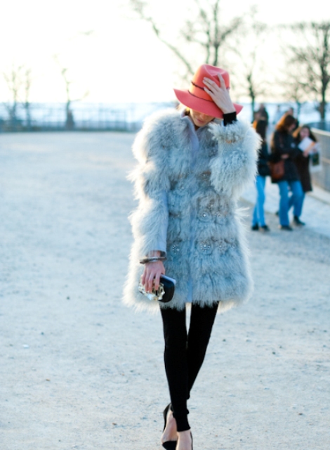 Colored Fur Coats For Fall And Winter 12