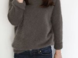 18 Comfy Fall Outfit Ideas With A Fuzzy Sweater18