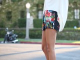 18-chic-ways-to-rock-printed-shorts-this-summer-1