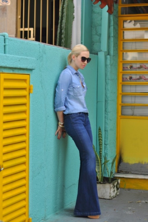 Stylish Ways To Wear Flared Jeans