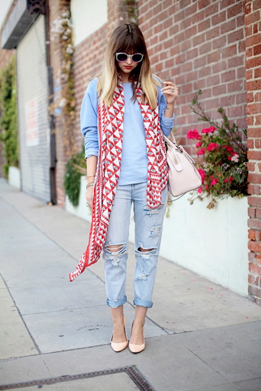 Picture Of cool ideas to wear a scarf stylishly this spring  19