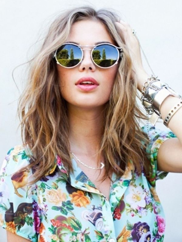 Picture Of cool sunglasses for oval face type  4