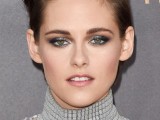19-gorgeous-shimmery-holiday-makeup-looks-to-recreate-1