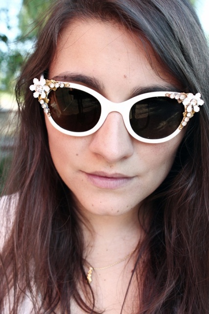 Picture Of Cool Embellished Sunglasses To Try This Season 9