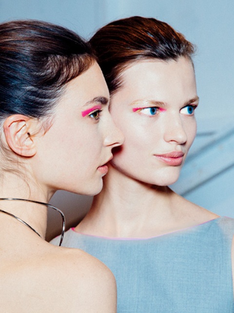 Ideas To Wear Bright Makeup This Spring