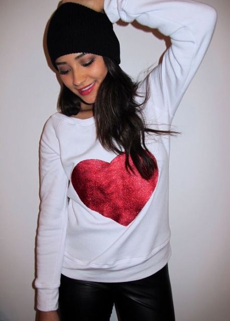 Ideas Of Heart Print Shirts For Valentine’s Day