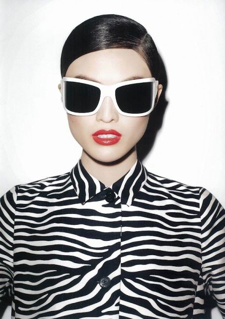Trendy White Framed Sunglasses For This Summer