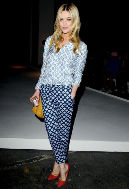 Wonderful ways to wear printed trousers this spring  16