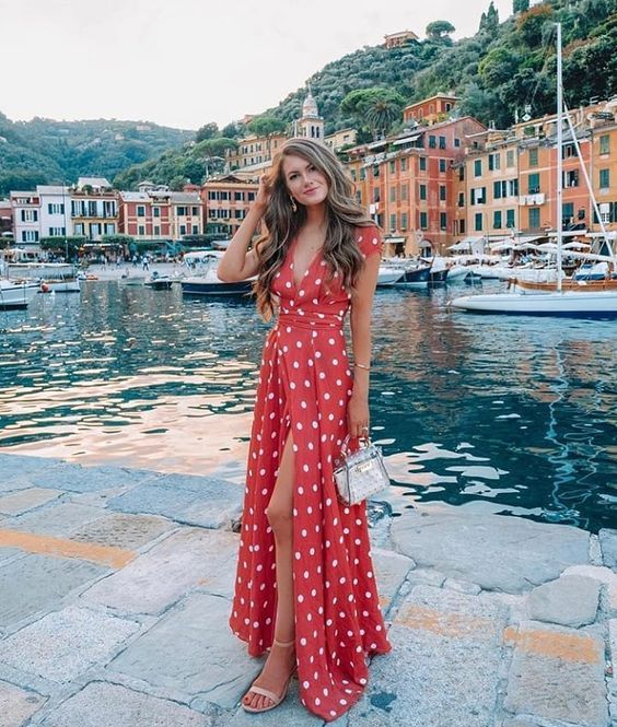 a red wrap maxi dress, a small catchy bag and tan heels for a romantic and chic summer look