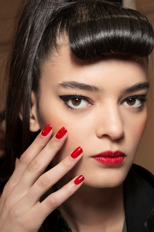 Main Trends In Winter Manicure To Try