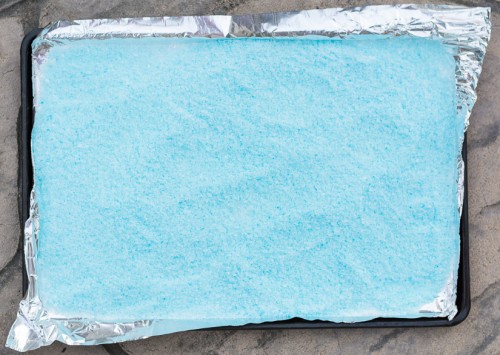 DIY Colorful Baked Bath Salts For Christmas Gifts