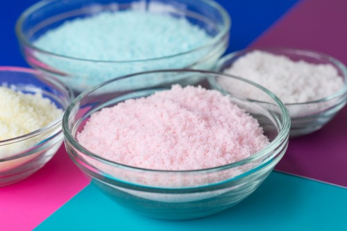 DIY Colorful Baked Bath Salts For Christmas Gifts