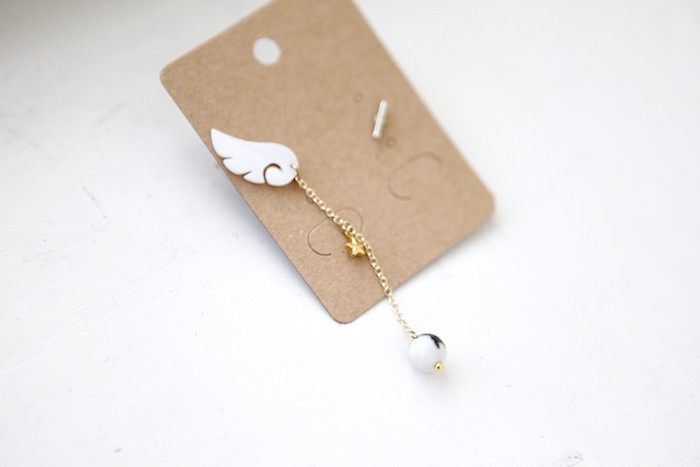 Picture Of diy one sided earring for a trendy mismatched look  5