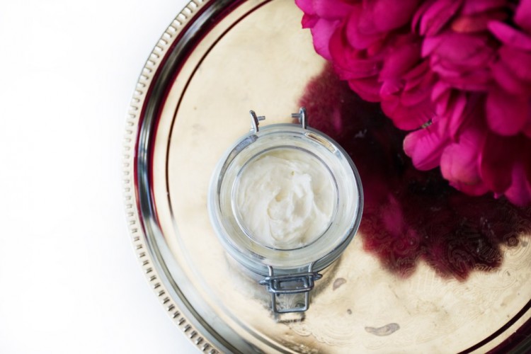 DIY Whipped Body Butter With Coconut And Almond Oils
