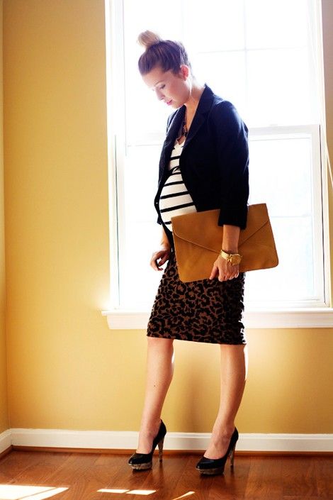 Picture Of elegant and comfy maternity outfits for work  13