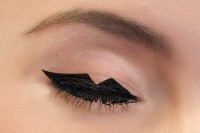 fun-and-fancy-diy-feline-flick-inspired-winged-eyeliner-look-5