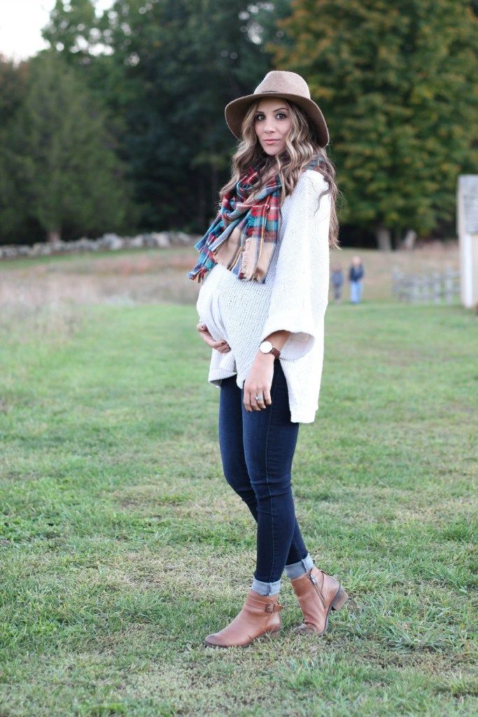 Maternity winter outfits to enjoy the season  16