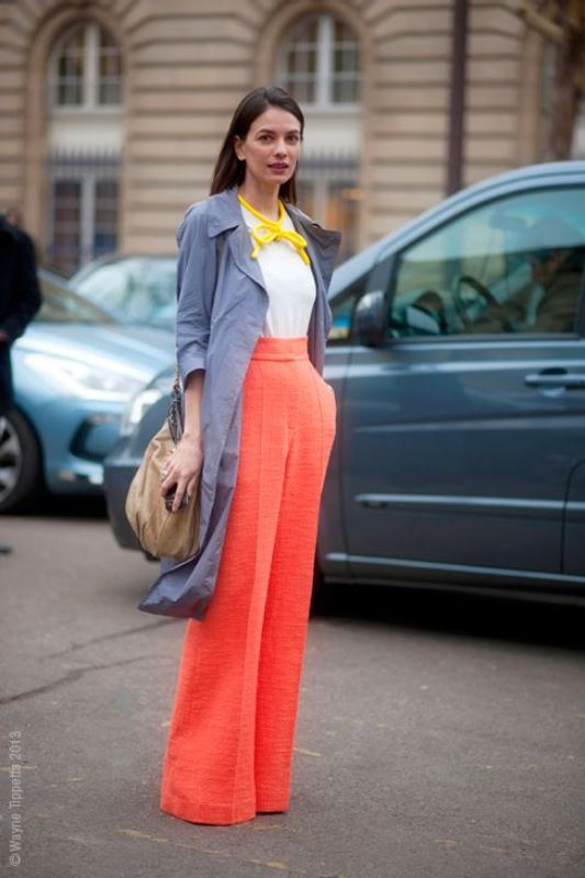 Picture Of looks that will make you want to wear colored pants this spring  9