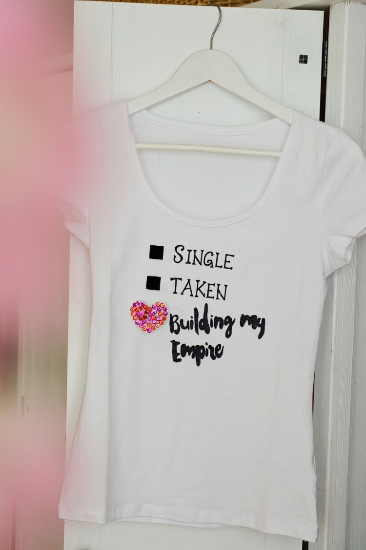 Fun DIY Relationship Status T Shirt