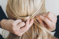 fuss-free-yet-oh-so-pretty-diy-knotted-half-updo-hairstyle-3