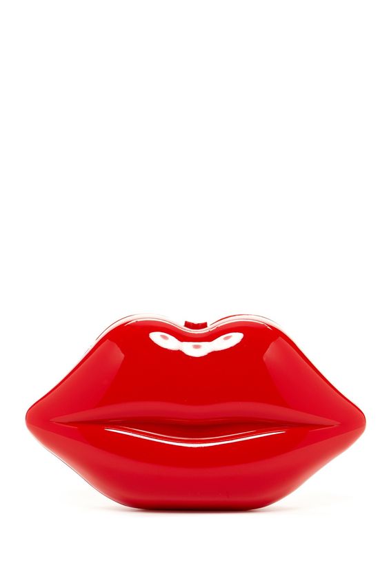 Gorgeous And Bold Clutches For Valentine’s Day