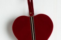 gorgeous-and-bold-clutches-for-valentines-day-21