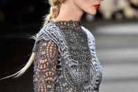 17-trendy-braids-from-2016-fashion-week-to-recreate-3