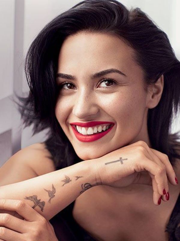 20 Unique Celebrity Women Tattoos To Get Inspired - Styleoholic