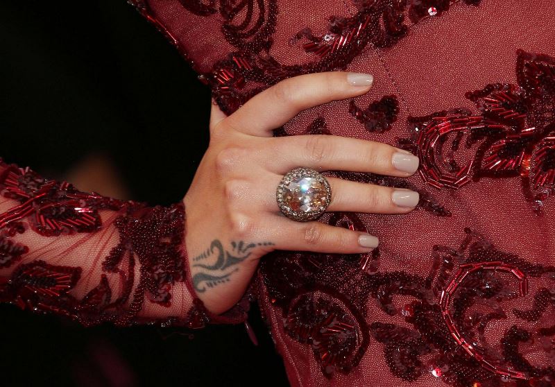 Unique celebrity tattoos to get inspired  13