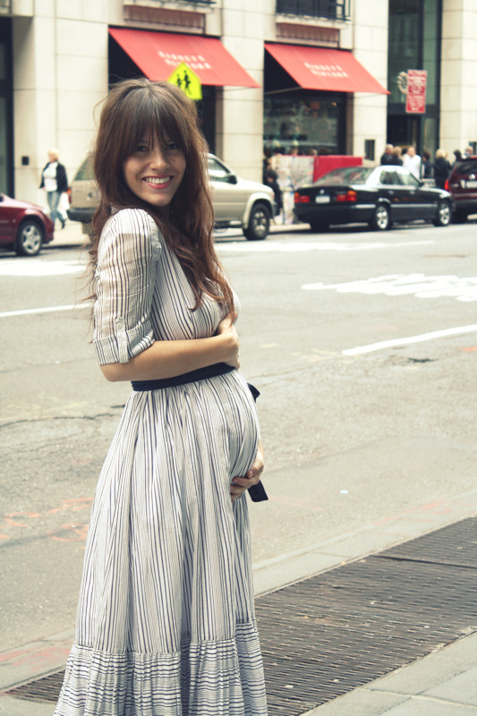 Picture Of pretty maternity dresses you want to live all pregnancy in and after  15