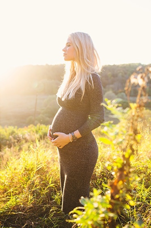 Picture Of pretty maternity dresses you want to live all pregnancy in and after  16