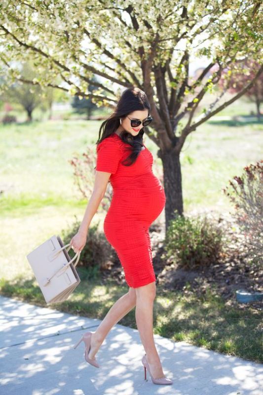 Picture Of pretty maternity dresses you want to live all pregnancy in and after  6