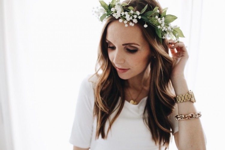 Lovely Spring DIY Baby’s Breath Flower Crown To Make