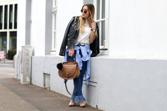 Fashionable Fringed Jeans Ideas For This Season