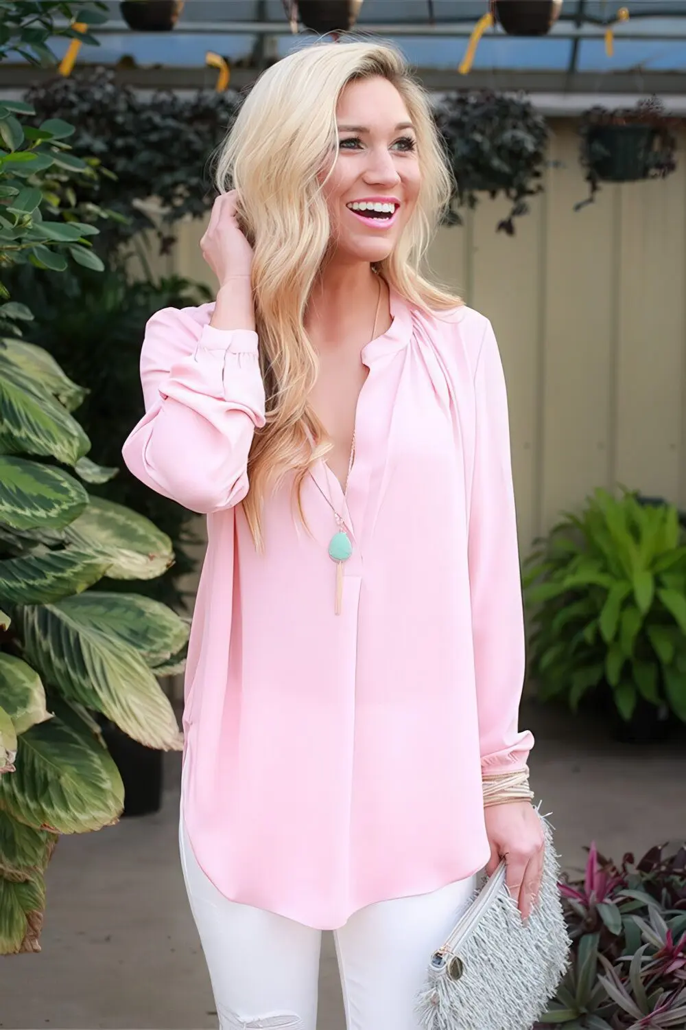 Chic And Girlish Rose Quartz Outfits For Spring