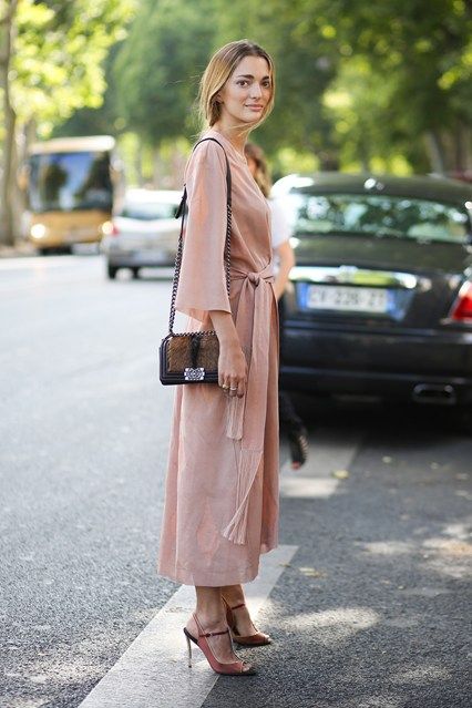 Chic And Girlish Rose Quartz Outfits For Spring