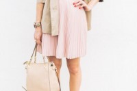 chic-neutral-work-outfits-to-recreate-right-now-4
