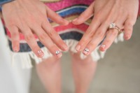 easy-breezy-and-trendy-diy-evil-eye-nail-art-to-try-1