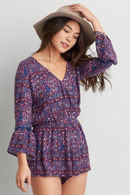 Bell sleeve romper with hat