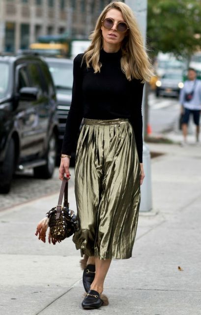 Everyday look with black shirt, metallic skirt and flats